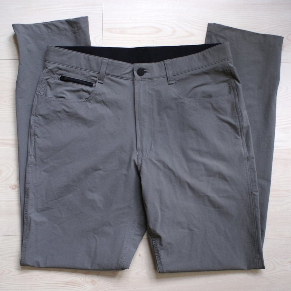 GAP Fit Drive Pants - Nylon & Spandex - Grey